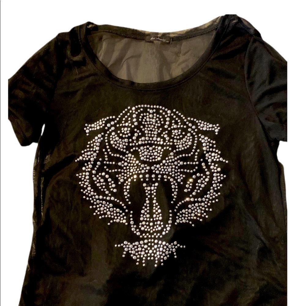 Lion beach T shirt